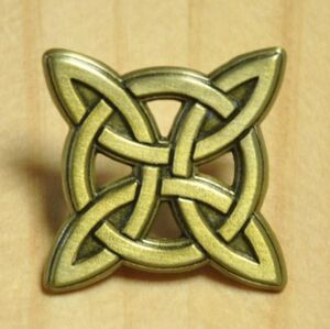 英国 インポート Pins ピンズ ピンバッジ Celt ケルト模様 ケルティックノット CELTIC ケルト PUNK イギリス GB UK ENGLAND イングランド