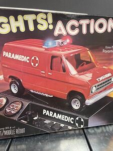 Revell PARAMEDIC VAN MODEL KIT Over10Long 25.4cm ビンテージプラモデル USA製 希少