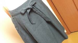 グレー●タック入りのふわり台形スカート(61)