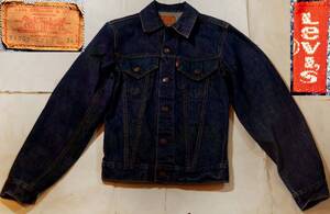 t562/LEVIS71205 70