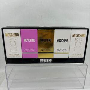 モスキーノ　MOSCHINO ミニチュアセット　5ml 22040678