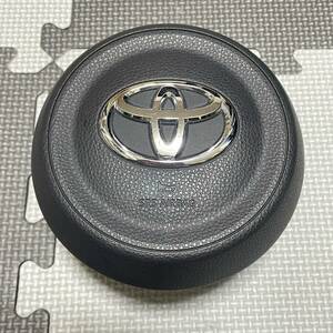 ★純正品★MXPK16アクア トヨタ純正 運転席エアバッグカバー★エアーバッグSRS AIRBAG★MXPB15ヤリスクロスMXPB10MXPJ10MXPJ15MXPK10MXPK11