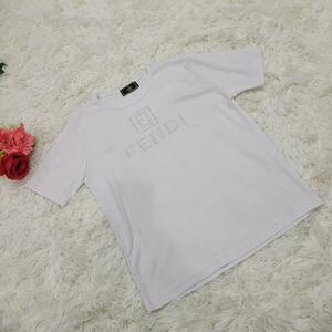 FENDI　フェンディ　ロゴ　立体　Tシャツ　半袖　ポロシャツ　さらっと　春夏に