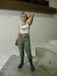 1/35ドイツ国防軍女性兵士、レジン完成品Ｂ!