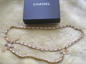 ☆送料無料☆CHANEL　シャネル　ラインストーンイーグル＆白系レザー　チェーンベルト　ヴィンテージレア（USED)