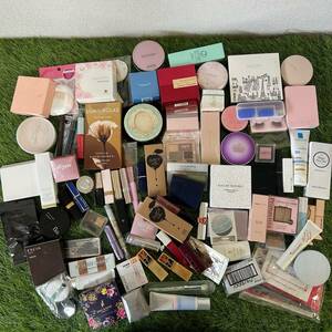 新品 未使用品あり CHANEL DIOR YSL JILL STUART 等 化粧品 コスメ 100点 以上 大量 まとめ ファンデーション 口紅 アイシャドウ 262