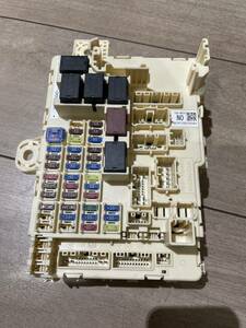 【中古品】ヒューズボックス　ヒューズBOX　ホンダ　 N-WGN　JH1 前期　C　キーレス　動作確認済み　38209-T6G-N01