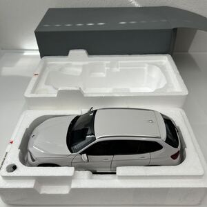 BMW ディーラー特注 KYOSHO 1/18 BMW X1 ホワイト 京商 検索 E84 xDrive 28 ミニカー モデルカー