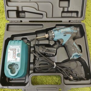 ジャンク品 ★ マキタ 10.8V 充電式ドライバドリル DF030D バッテリー・充電器付き ★ makita