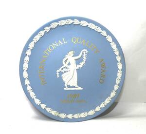 初だし品　ウェッジウッドWEDGWOOD プレートINTERNATIONAL Ｑｕａｌｉｔｙ Ａｗａｒｄ　1989　箱なし　★広島発送★（岡山発送品同梱不可）