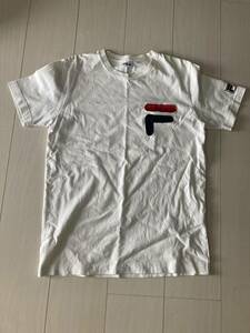 半袖 白 フィラ　FILA Ｔシャツ　白　ロゴＴ　S 中古品