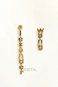 二子玉)alexander wang アレキサンダーワン letter logo earring レターロゴ イヤリング ピアス ゴールド 定価￥60,500-