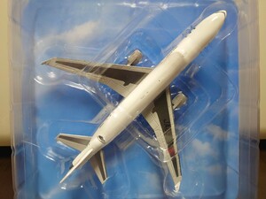 デアゴスティーニ JAL旅客機コレクション Vol.15 マクドネル・ダグラス MD-11 ”J-Bird” JA8582