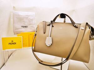 ★新春価格　美品　FENDI フェンディ バイザウェイ ラージ　レザー2WAYハンドバッグ 　ギャランティ　保存袋　クロシェット　ショルダー付