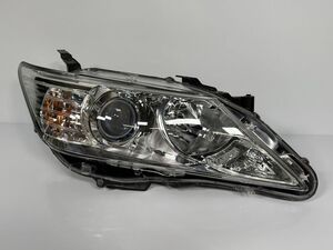 極美品/破損キズなし/低走行 カムリ AVV50 前期 純正 右ヘッドライト 右ライト RH HID 81110-33850 81145-33850 33-150 4 管理25567