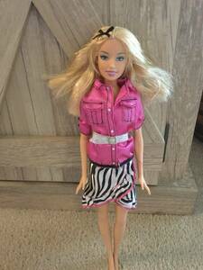 2007 Mattel Barbie Lets Shop Fashion Fever #L9784Barbie Doll with Clothes Blond 海外 即決