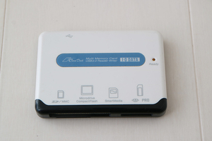 メモリーカードリーダー／ライター I-O DATA USB2-7inRW ＜ SD MS CF SM ＞