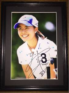 LPGA 松森彩夏 直筆サイン入りA4生写真 高級額装品③