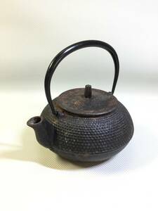 S1164○南部鉄器 鉄瓶 急須 アラレ あられ 霰 茶道具 茶具 伝統工芸品 金属工芸 鉄分補給 中古