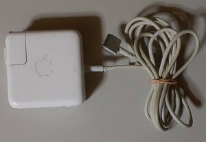 4752 外皮破れ 使えるけどジャンク Apple 45W MagSafe2 Power Adapter A1436 アップル ACアダプタ MacBookAir 電源アダプタ