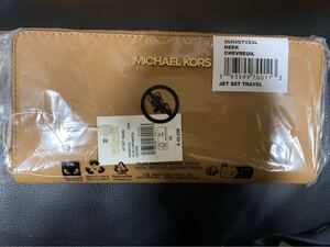 【新品未使用】MICHAEL KORS マイケルコース　JET SET TRAVEL 長財布【送料無料！】