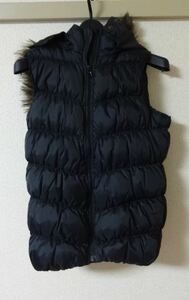 Gap Kids ファー付きフード ダウンベスト 可愛い 美品 ymdnrk n0419