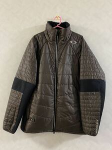 美品 OAKLEY 中綿ジャケット サイズXL performance fit メンズ オークリー ゴルフ GOLF 防寒 起毛