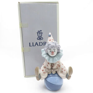 美品 LLADRO リヤドロ 5813 HAVING A BALL ボールで遊ぶ フィギュリン ピエロ 置物 陶器人形 オブジェ インテリア SU8876Q3