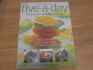 多少キズあり☆洋書（英語）フルーツと野菜の料理本　Five a day　ヘルシー