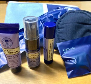 ANA /全日空 ヨーロッパ線 ビジネスクラス アメニティー入りポーチ NEAL’S YARD REMEDIES×ANA トラベルセット