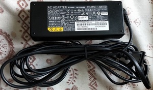 FUJITSU ACアダプター SEE100P2-19.0 中古