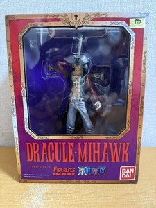 【中古美品】ジュラキュール・ミホーク フィギュアーツZERO ワンピース　Figuarts ZERO