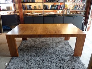 Cassina/カッシーナ｜370 エルドム｜ダイニングテーブル2100｜ローズウッド｜ハンス・ウェッツスタイン　160万