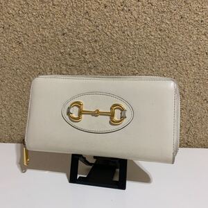 希少　 GUCCI グッチ　ホースビット　ホワイトレザー　ゴールド金具　 ラウンドファスナー　ジッピーウォレット　長財布　621889