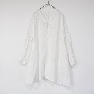 【2024/定価3万】ネストローブ nest Robe *リネンラミーフリルネックチュニック*Fホワイト羽織りスモック麻(2-2412-384)【21A52】