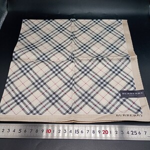 BURBERRY バーバリー ハンカチ　ベージュ　チェック　ふちベージュ　　no.3011