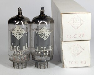 TELEFUNKEN　ECC83（12AX7）2本　測定データあり　マッチドペア　良品　SIEMENS　Nis工場製造　真空管　19632