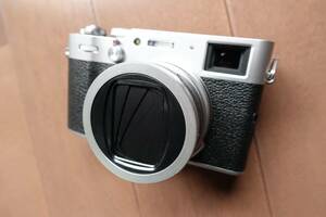 FUJIFILM X－100V美中古品です！（送料込み）