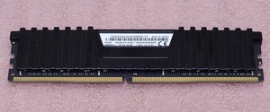 §Corsair CMK64GX4M4A2666C16(一枚のみ) - PC4-21300/DDR4-2666 288Pin DDR4 UDIMM 16GB 動作品