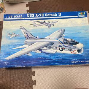 トランペッター 1/32scaleアメリカ海軍 USS A-7E Corsair Ⅱ攻撃機