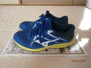 MIZUNO　MAXIMIZER　青×白　27ｃｍ　箱付き　中古品