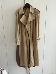 【雷市場（ポンジャン）商品韓国直送】 BURBERRY(バーバリー ) トレンチコート 正規品