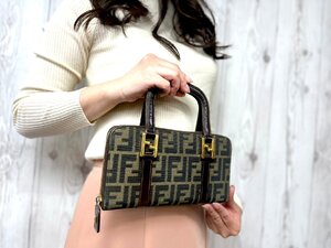 美品 FENDI フェンディ ヴィンテージ ズッカ 長財布 バッグ ラウンドファスナー ウォレット キャンバス×レザー 茶系 79484Y