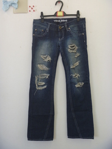 ●◇【Ｖｅｎｃｅ　Ｊｅａｎｓ】　デニム　ジーンズ　ダメージ加工　スタッズ　　　ウエスト；６７