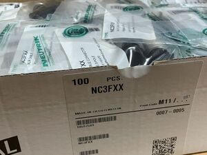 ノイトリック　NC3FXX キャノンコネクター3pin 100個セット XLR　neutrik