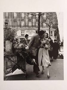 【ロベール・ドアノー】8種展開 写真家 Robert Doisneau 4 印刷物 ポストカード 木製 額装31×26 cm 写真 額 絵柄違い有り