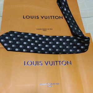 LOUIS VUITTON ネクタイ 総柄