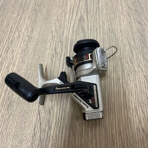 Daiwa ダイワ　スピニングリール ST700B 中古品