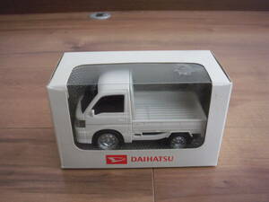 ダイハツ　ハイジェット　トラック　ミニカー　白　ホワイト　DAIHATSU　HIJET　TRUCK