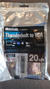 変換ケーブル　Thunderbolt to VGA